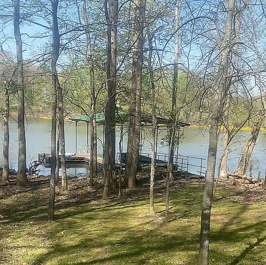 2nd image of 1-1A Solomon Dr