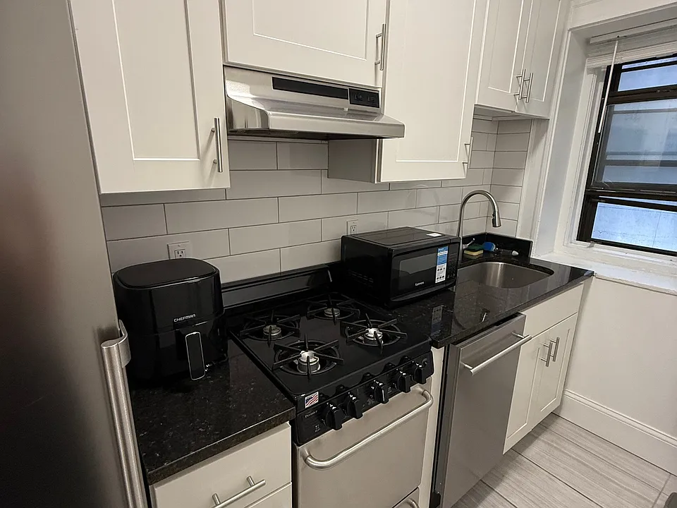 91 Westland Ave #228L