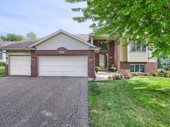 10324 Kalen Ln NE, Hanover, MN 55341