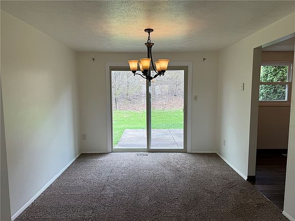 5th image of 208 Quail Run Rd