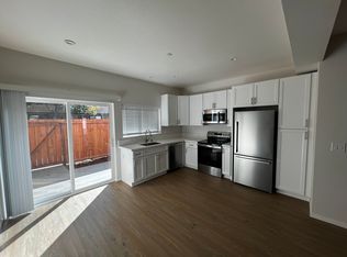 1741 W 3rd St, Santa Rosa, CA 95401
