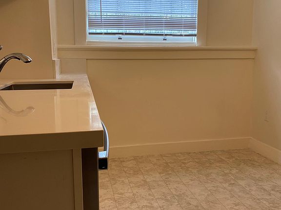 5th image of 2550 Fulton St #A