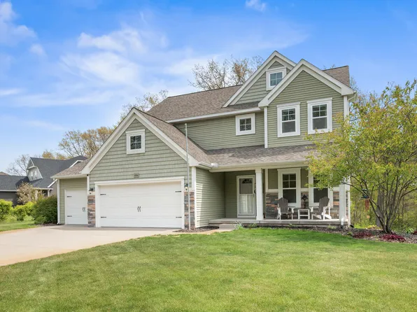 9384 Trafalgar Dr SE, Alto, MI 49302