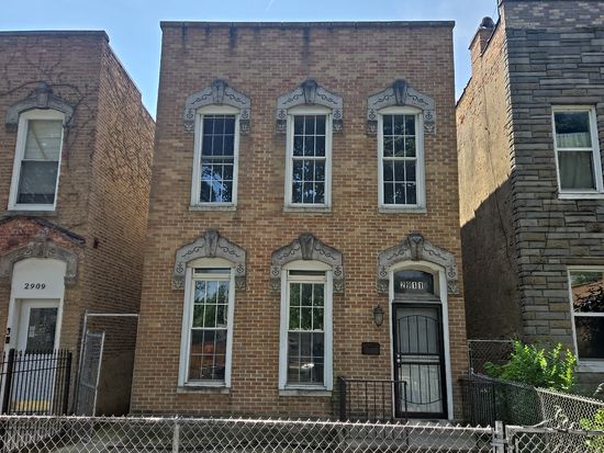 2911 W Walnut St, Chicago, IL 60612