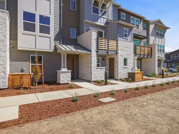 1249 Pueblo Ln, Morgan Hill, CA 95037