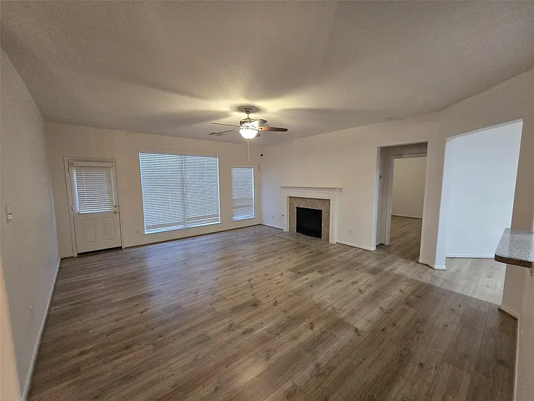 19427 Egret Wood Way — Photo 3