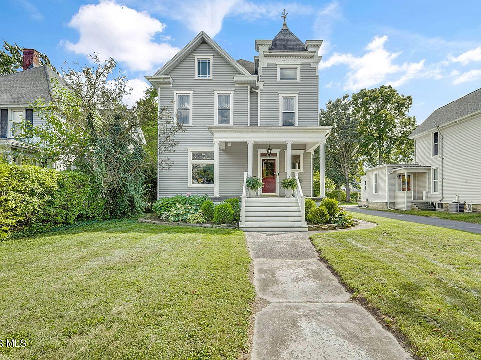 1st image of 319 Hancock St