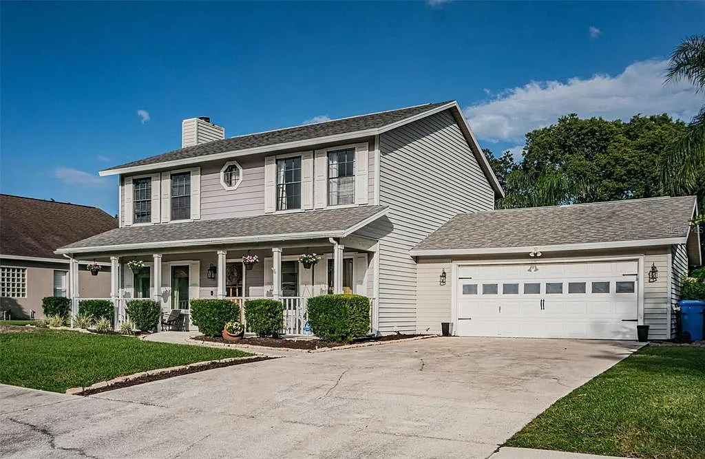 3 bed, 2.5 bath, 1866 sqft, $3,200 — Photo 3