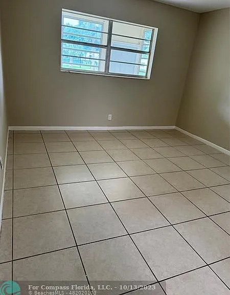 5021 W Oakland Park Blvd #105 — Photo 17