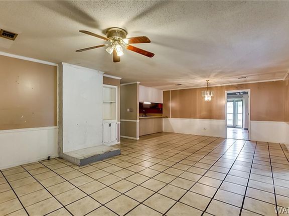 3rd image of 19 Forestview Dr