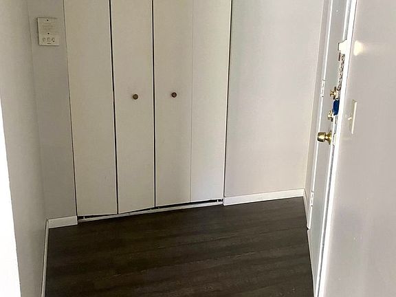 4th image of 4601 Independence Ave N APT 202