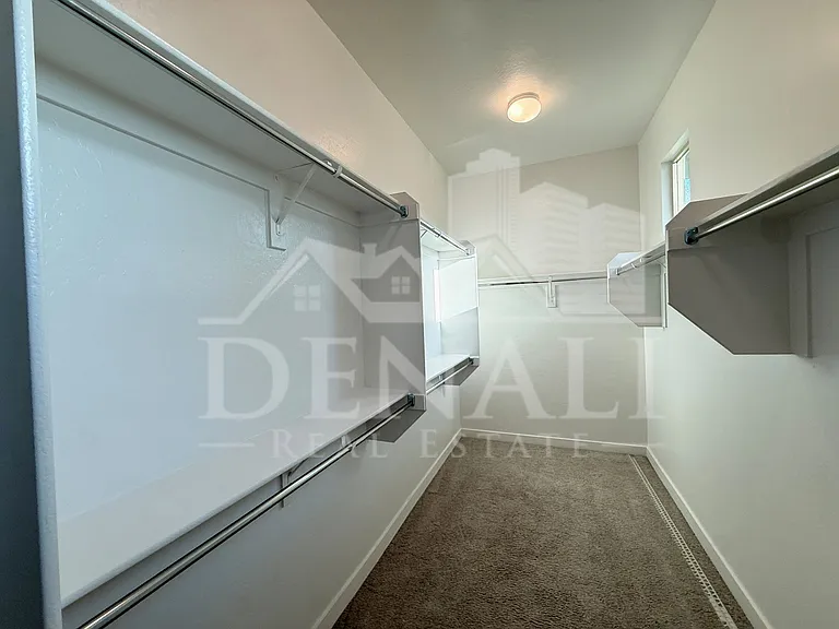 1447 E Flower St — Photo 18