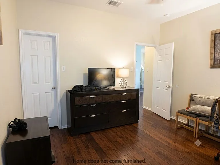 803 Snow Bird Dr — Photo 9