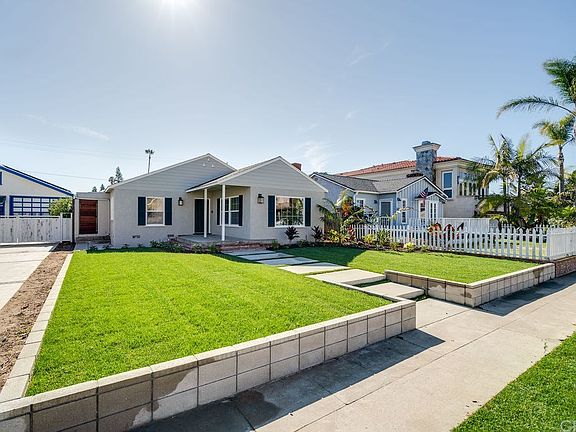 3rd image of 226 Avenue A