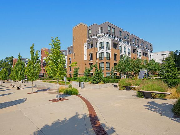 2nd image of 20052 83a Ave #401