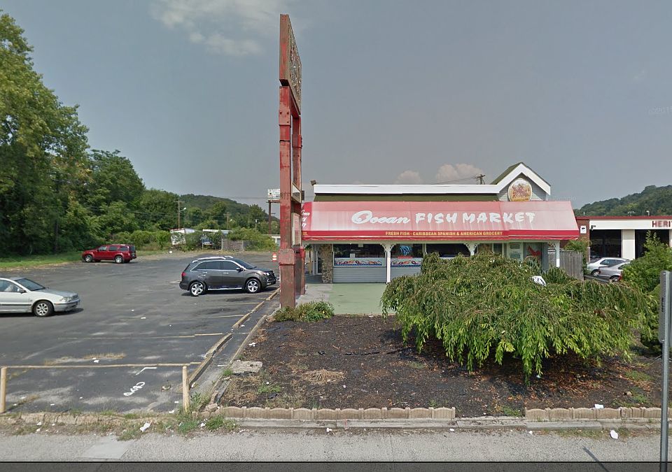 2nd image of 744 W Main St