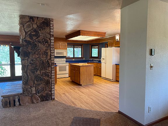 5th image of 151825 Penner Dr #9
