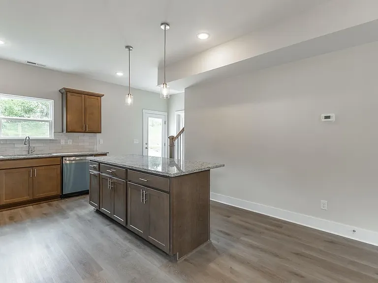 4696 Heiskell Dr — Photo 14