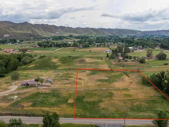 Fulller Rd, Emmett, ID 83617