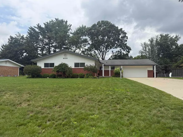 4055 Sandy Creek Dr, Shelby Township, MI 48316