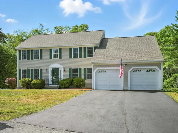 33 Partridge Lane, Plaistow, NH 03865