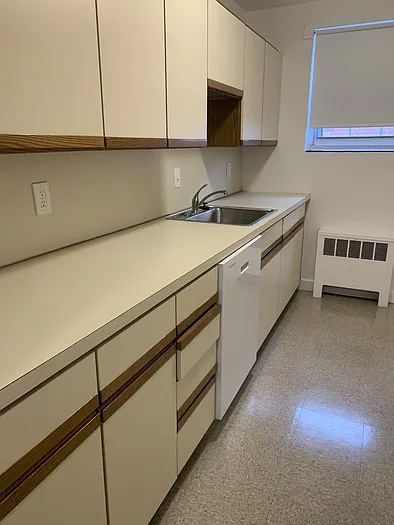 1 bed, 1.0 bath, 650 sqft, $2,075 — Photo 3
