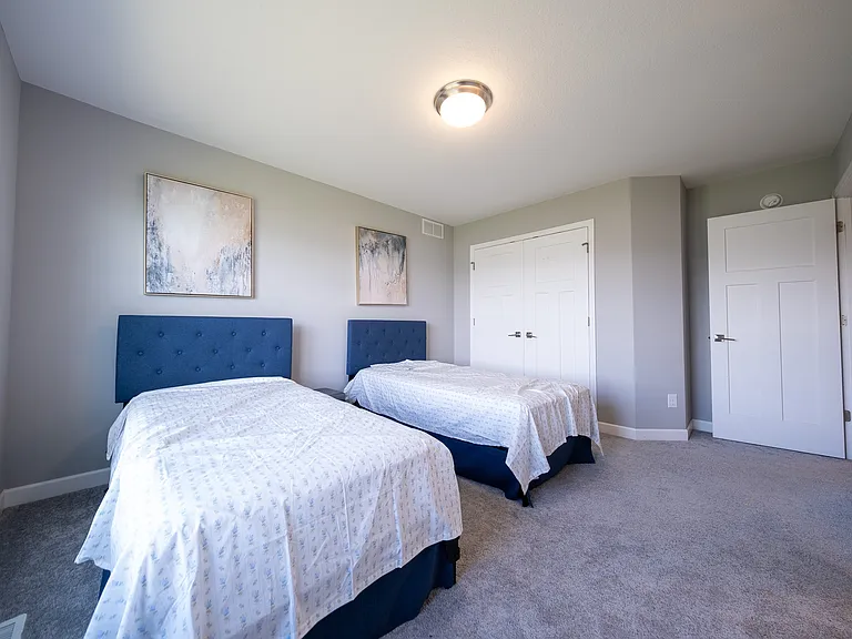 6644 Coach House Ln — Photo 33
