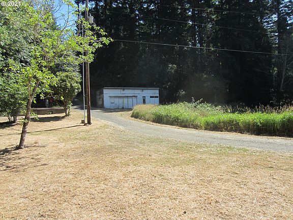 5th image of 66482 Gurney Dr