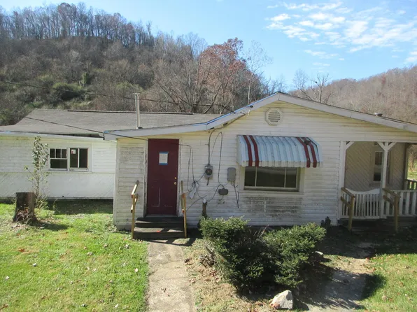 3296 Bowen Creek Rd, Branchland, WV 25506