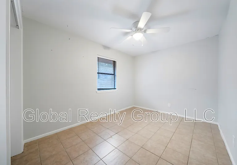 940 Hayselton Ave — Photo 5