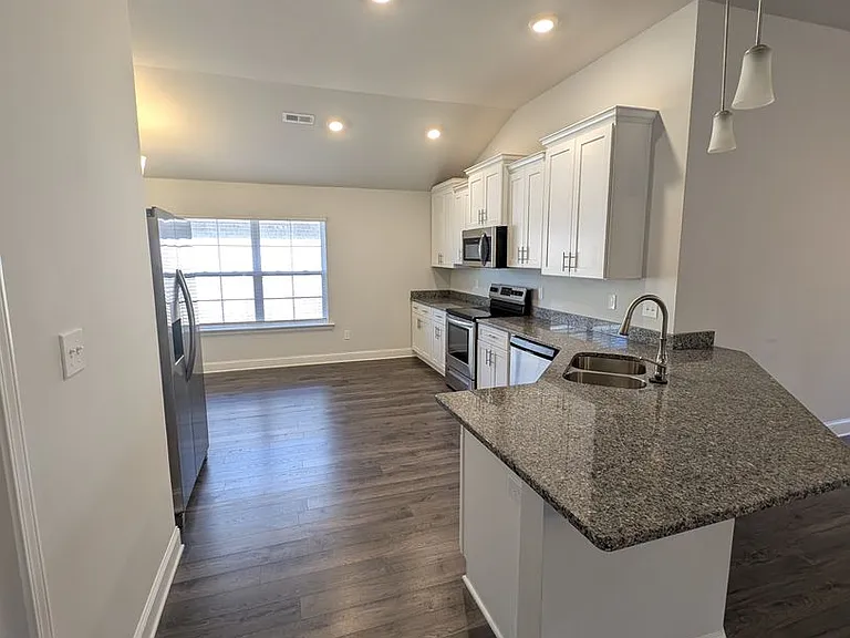 244 Abercorn Dr — Photo 20