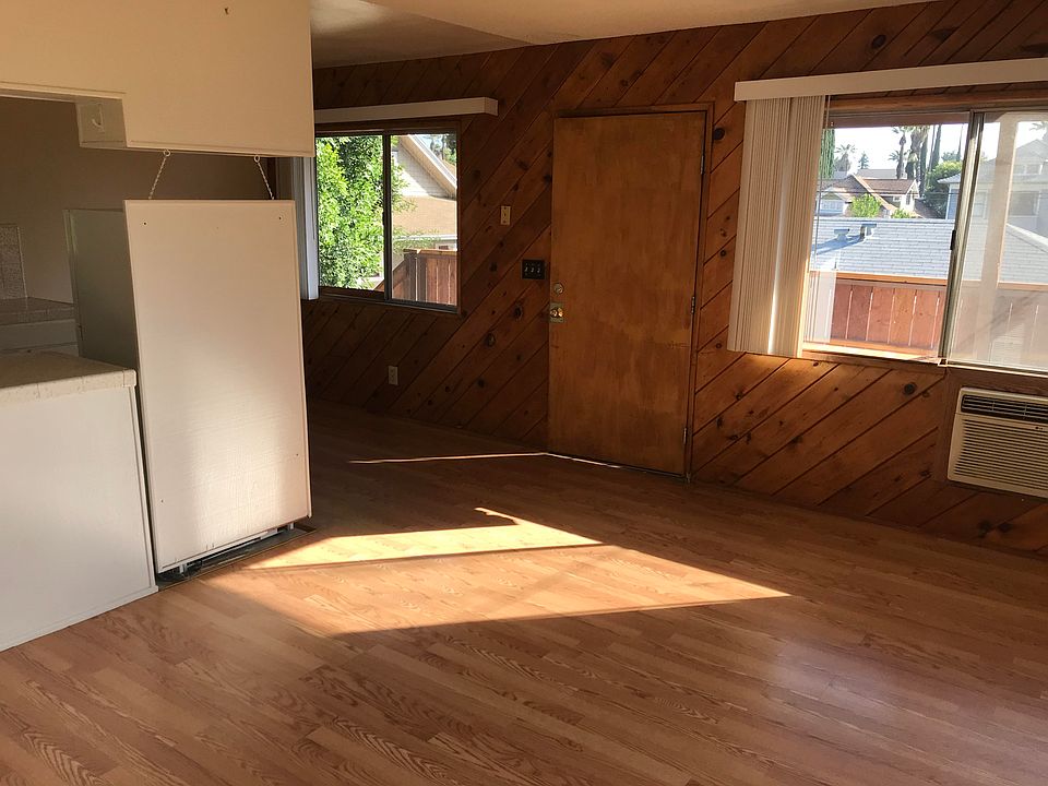 Living room toward front door