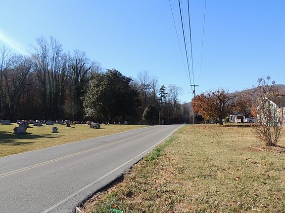 4th image of 1069 7th St