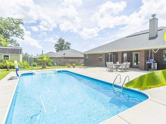 2nd image of 4694 Belvedere Cir