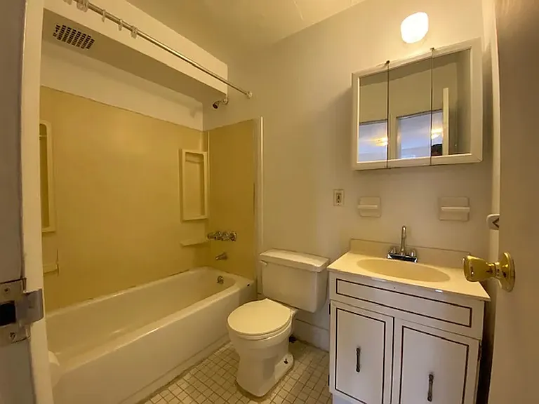 93 1/2 E 7th St #3R — Photo 4