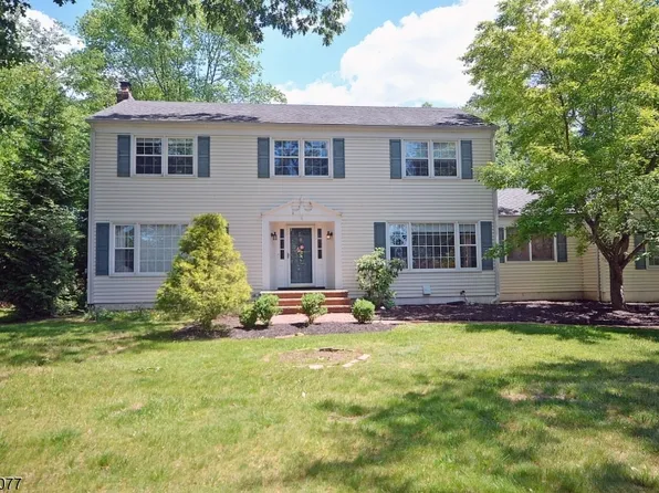 4 Heather Hill Way, Bridgewater Twp., NJ 08807
