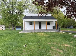 4431 Garnet Mine Rd, Upper Chichester, PA 19061