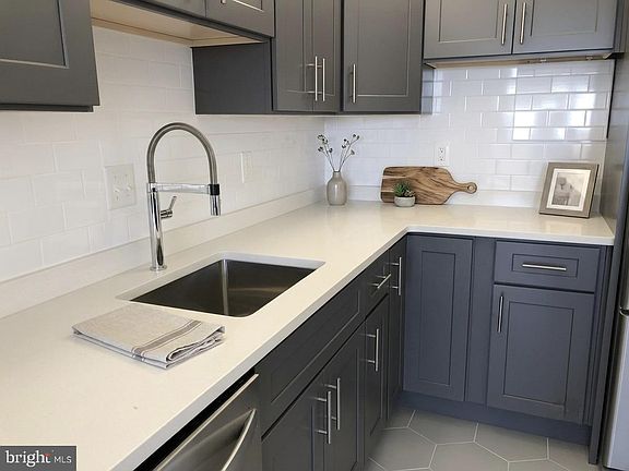 4th image of 4515 Willard Ave APT 2207