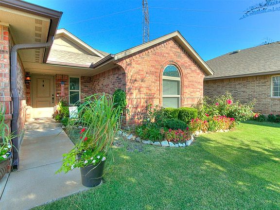 2nd image of 9608 Wessex Dr