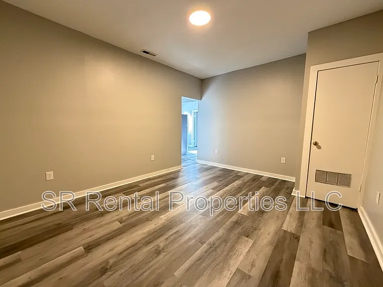 243 S Main St #8 — Photo 2