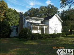 2027 Hoovers Rd, Duck River, TN 38454