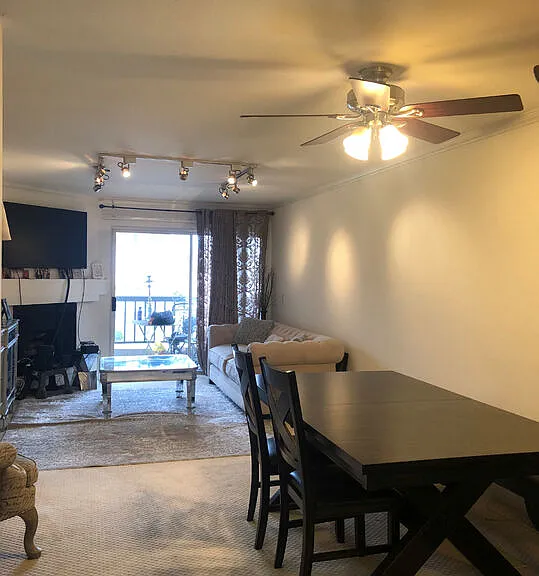 21400 Burbank Blvd #223 — Photo 4