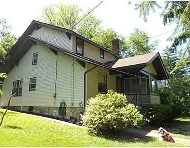 46 Huffman Ave photo 1