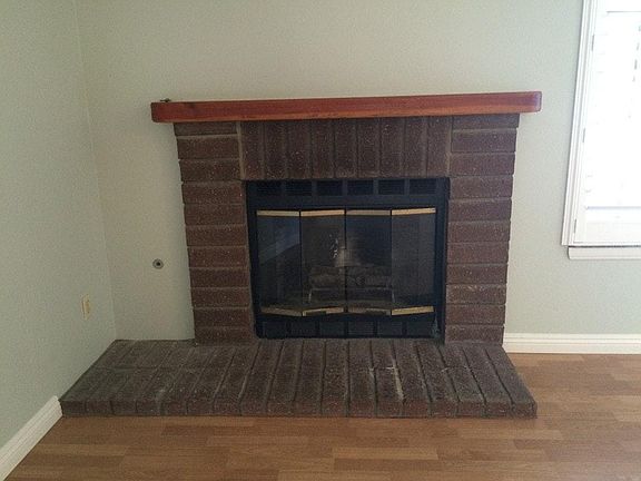 Gas Log Fireplace