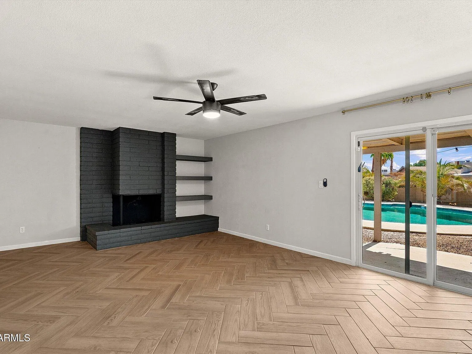 3 bed, 2.0 bath, 1806 sqft, $2,750 — Photo 2