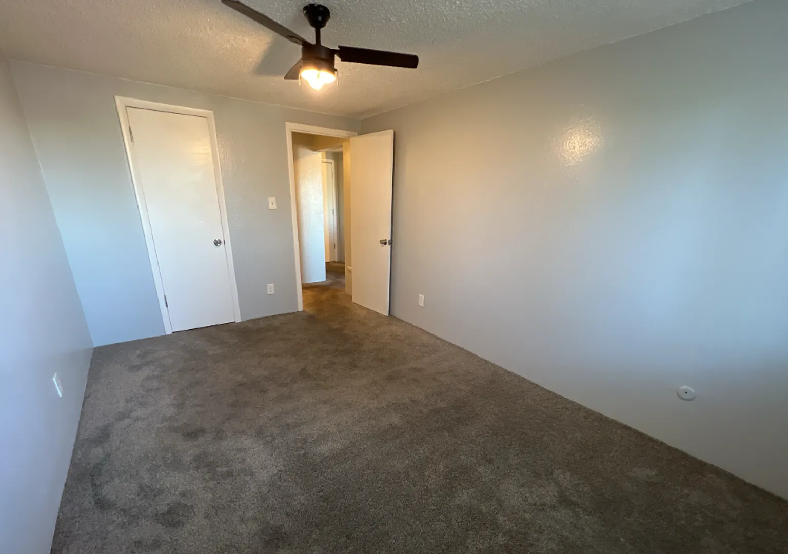 1 Bedroom 1 Bathroom Available in Country Club Villas! **Move-In Special** — Photo 4