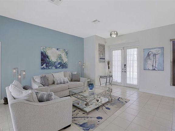 4th image of 1226 SE 20th St