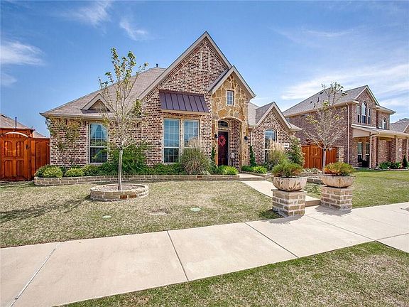 3rd image of 1349 White Water Ln