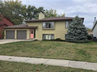 1446 Eastview Dr, Coralville, IA 52241