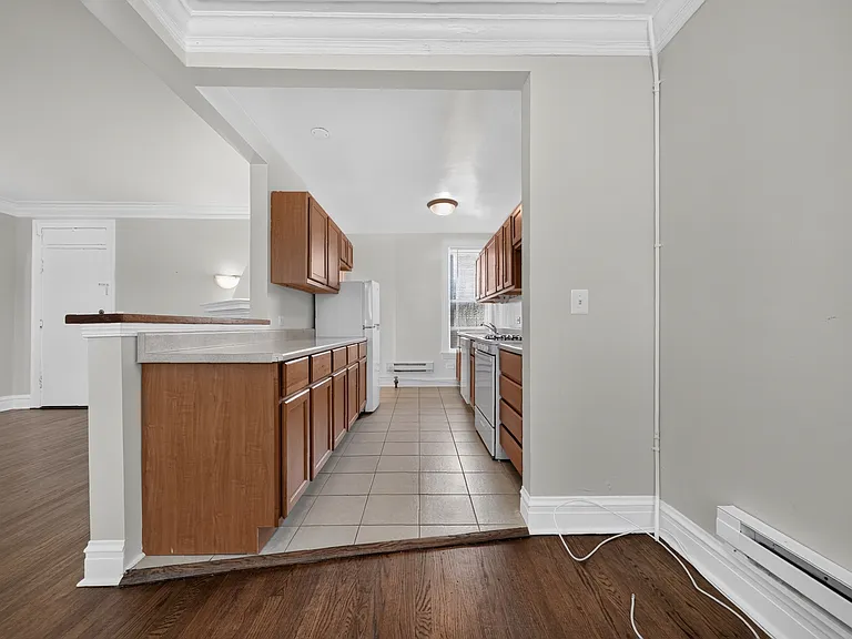 918 Greenbay Rd #2L — Photo 4